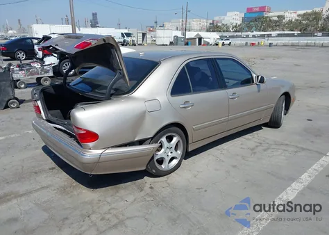 2001 Mercedes-Benz E 320 из США, поврежденный, VIN WDBJF65J61B369635